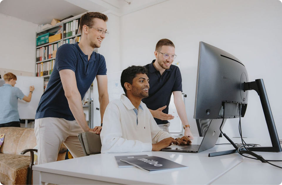 Digitaalinen käyntikortti NFC-käyntikortilla iPhone 14:ssä